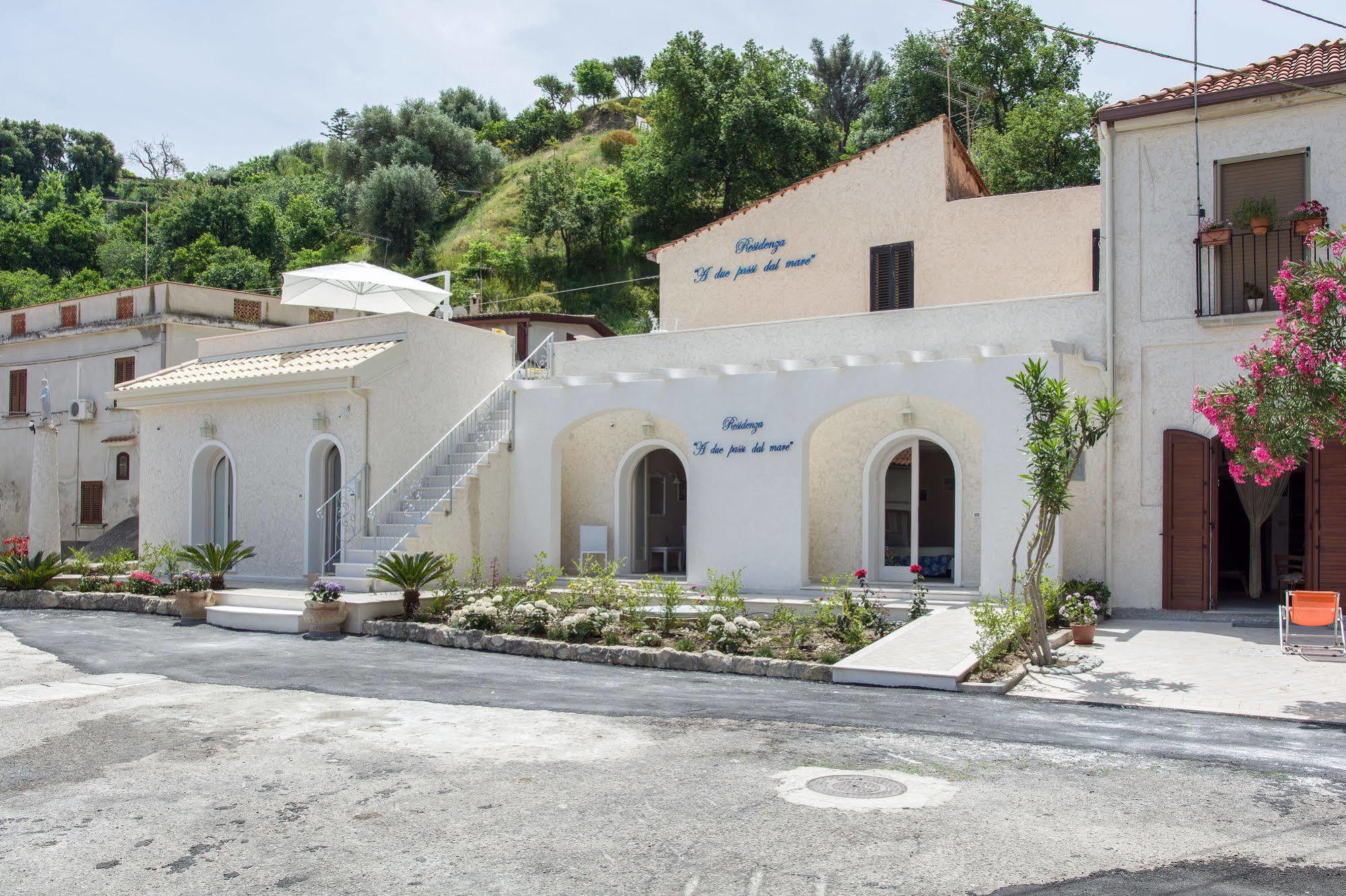 Residenza A Due Passi Dal Mare Hotell Tropea Eksteriør bilde