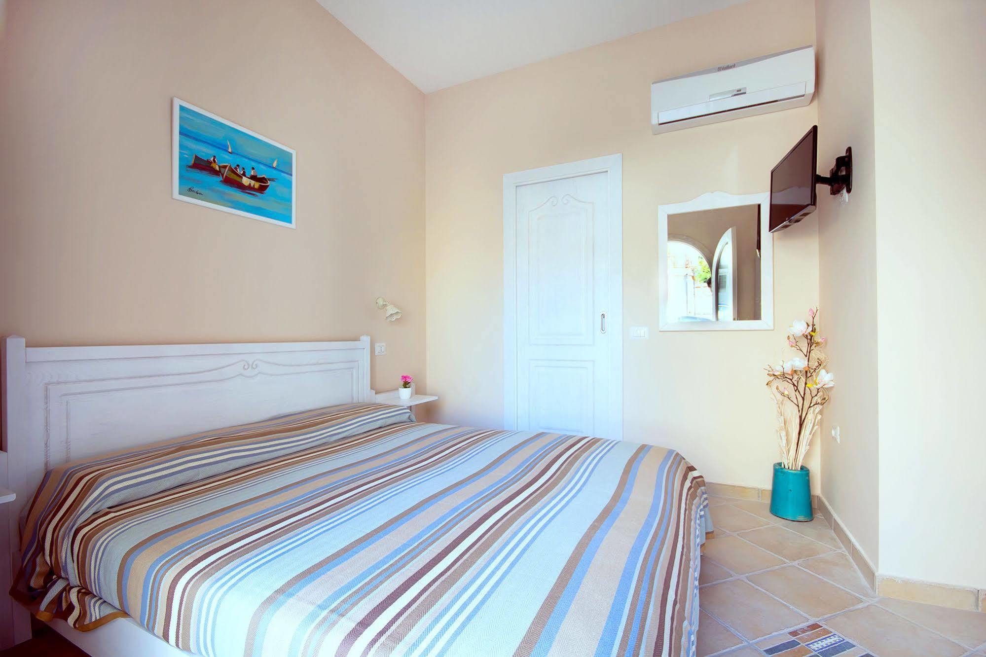 Residenza A Due Passi Dal Mare Hotell Tropea Eksteriør bilde